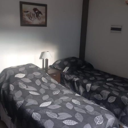 Apartamentos Willy - En Zona Residencial Con Estacionamiento Mendoza Exterior foto